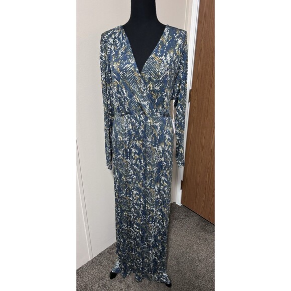 New Jessica Simpson Women's 2XL Green Faux Snake Print Maternity Long Dress Maxi - Picture 1 of 7